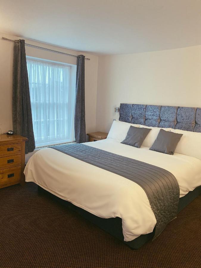 Newtown House Hotel Саут Хейлинг Екстериор снимка