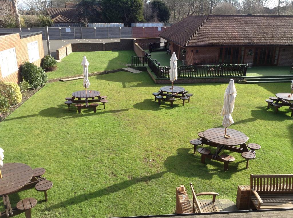 Newtown House Hotel Саут Хейлинг Екстериор снимка