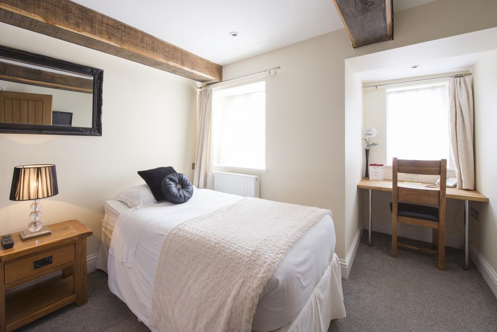 Newtown House Hotel Саут Хейлинг Екстериор снимка