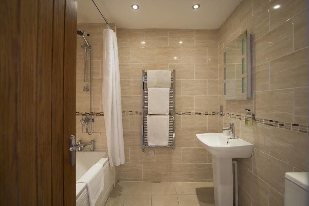 Newtown House Hotel Саут Хейлинг Екстериор снимка