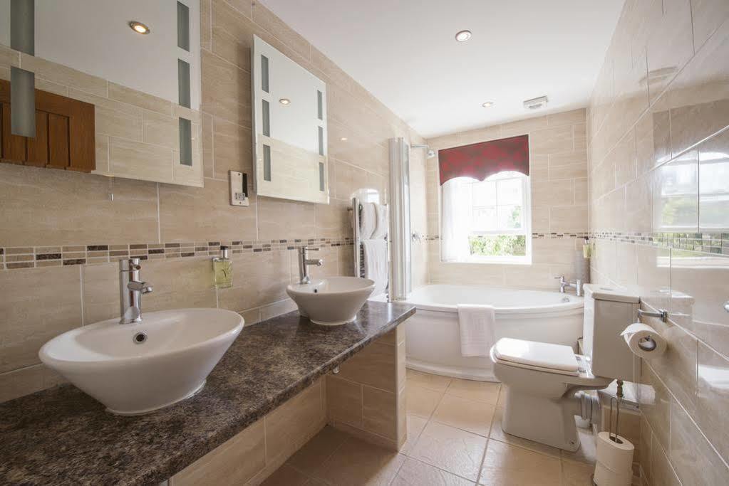 Newtown House Hotel Саут Хейлинг Екстериор снимка